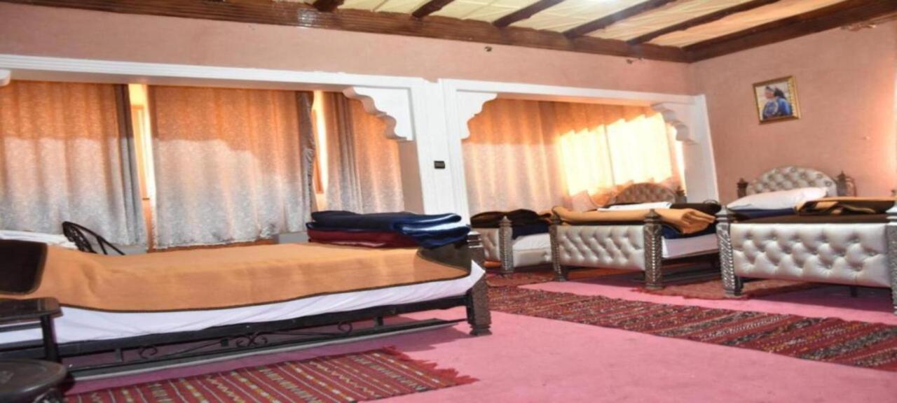 Hotel Restaurant Les Etoiles Du Toubkal 伊姆利尔 外观 照片